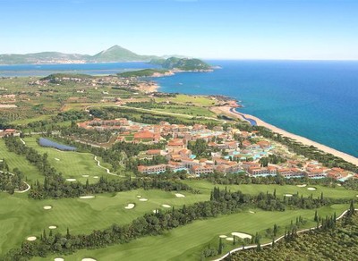 costa_navarino_panorama_400
